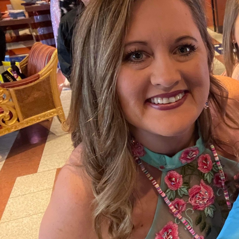 Meet your Posher, Jennifer